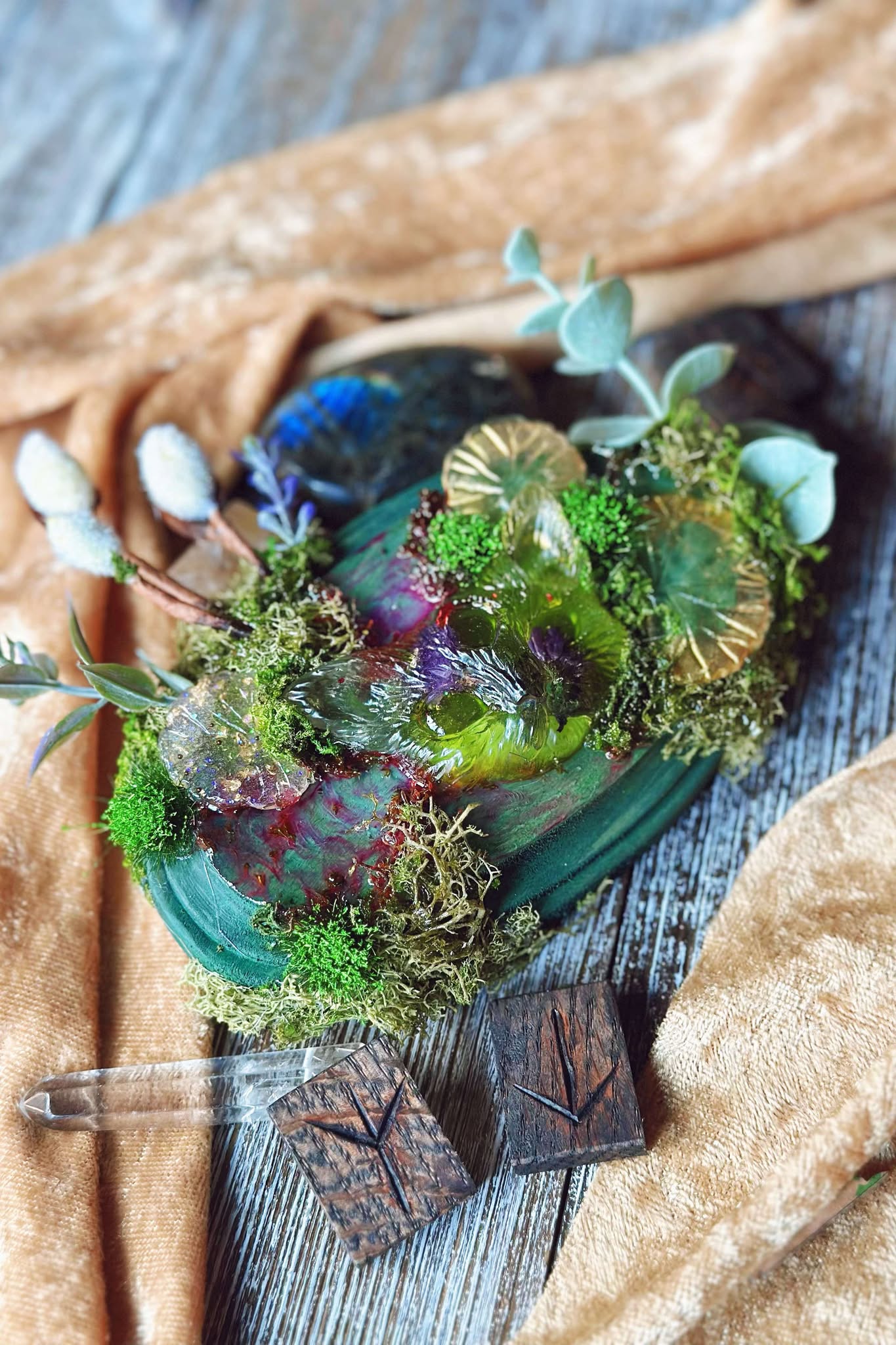 "Swamp Familiar" Wall Hanging