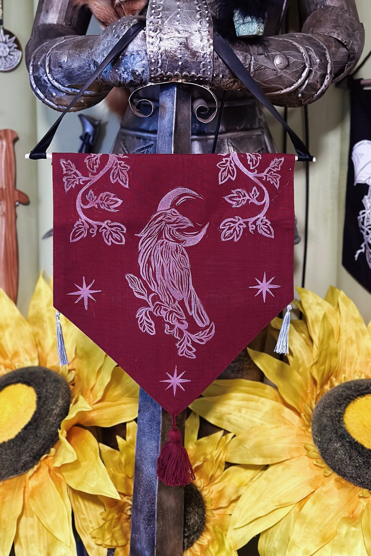 "Corvi Lunaria" - Hanging Banner Relic