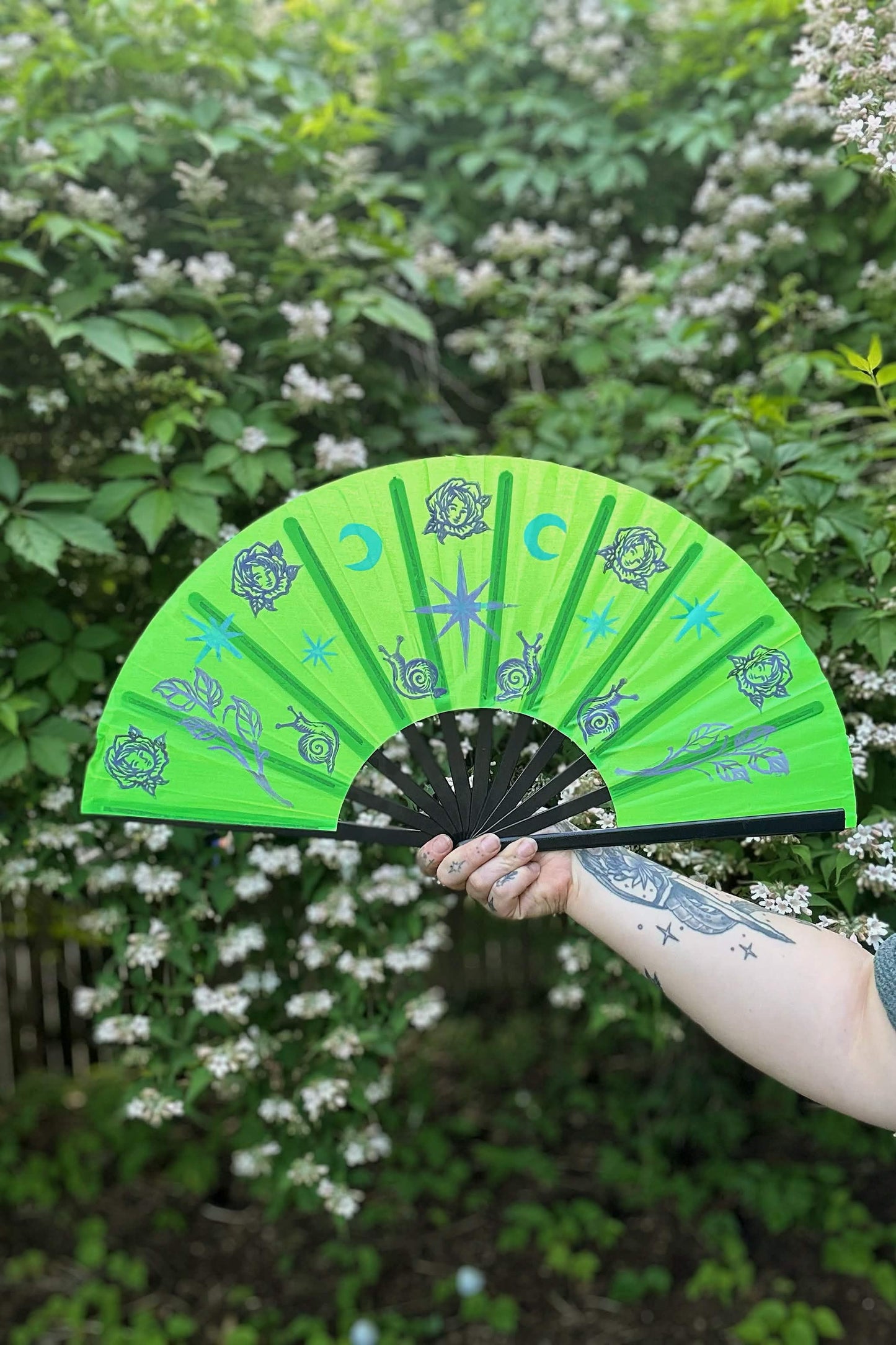 A Walk in the Garden - Fabled Fan