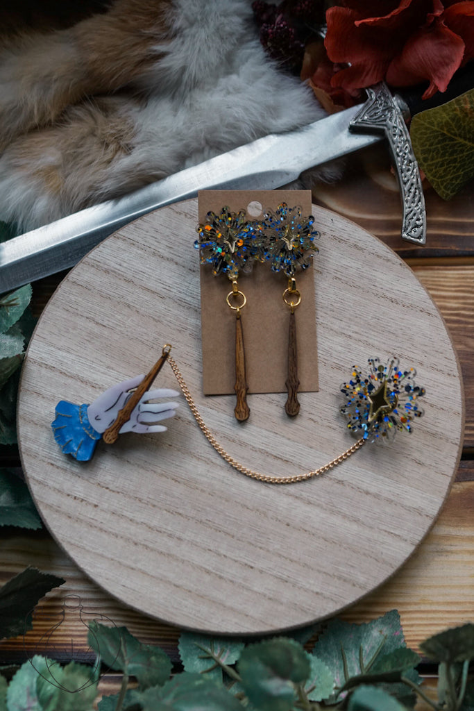 Merlin's Spark Collar Pin