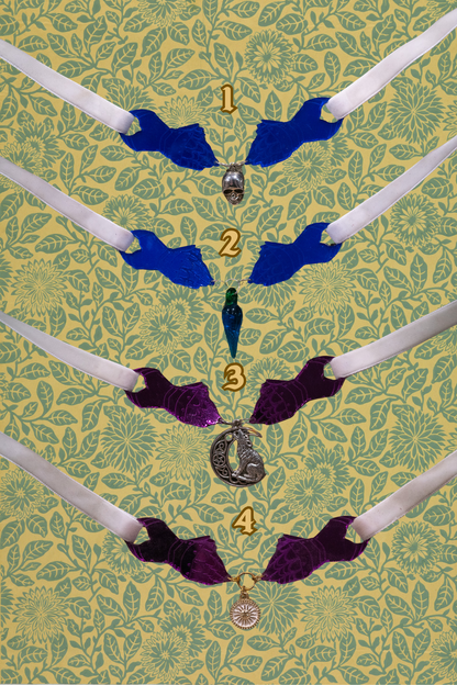 The Knight's Trinket Choker - White