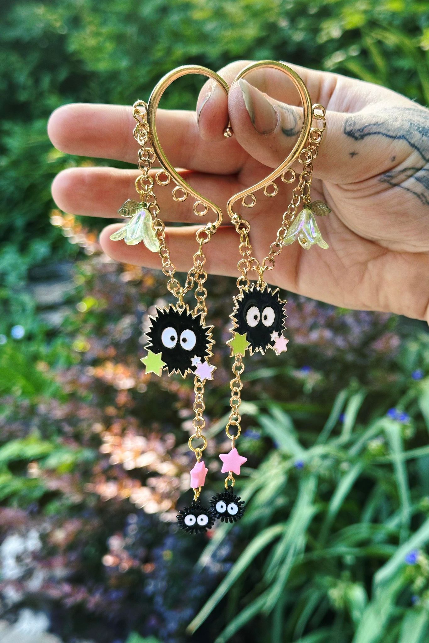 "Susuwatari Petals" - OOAK Ear Cuff