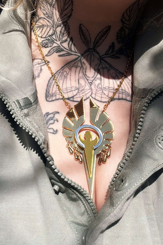 Glow of the Everlight Necklace
