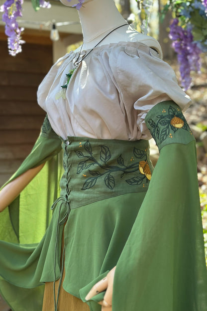 The Courtier's Sleeves