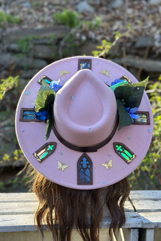 "Pixie Purrs" - Little Mantis Menagerie x SFA