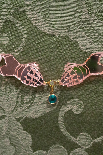 The Knight's Trinket Choker - White