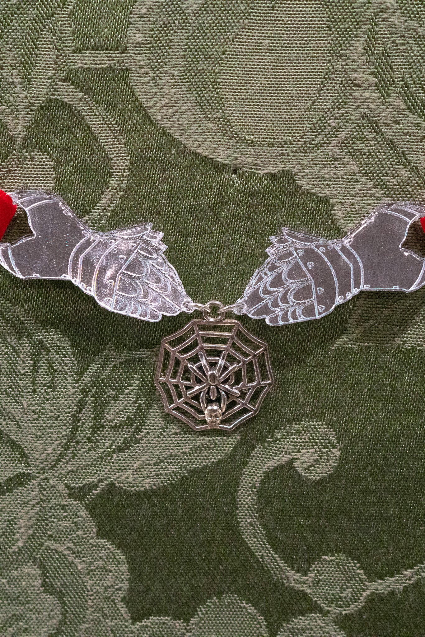 The Knight's Trinket Choker - Red